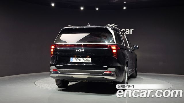 Kia Carnival HEV 9seater Signature — пробег 18 км — фото 4 из 5
