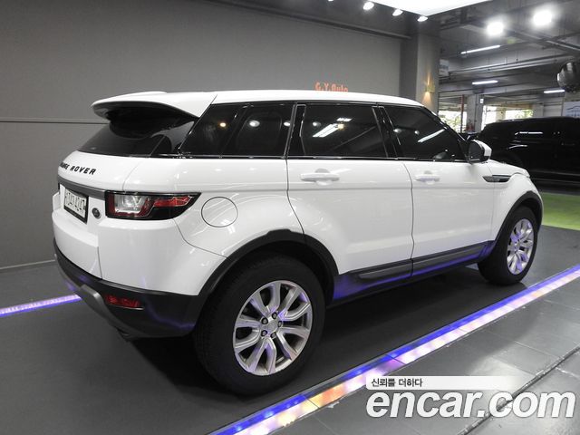 Land Rover Range Rover Evoque 2.0 TD4 SE — пробег 158 630 км — фото 2 из 5