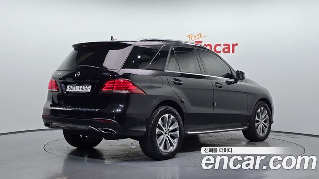 Mercedes-Benz GLE-Class GLE350 d 4MATIC — пробег 74 527 км — фото 2 из 5
