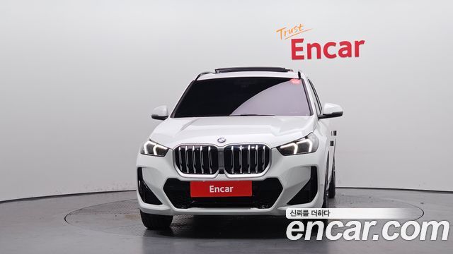 BMW X1 xDrive 20i M Sport — пробег 18 352 км — фото 3 из 5