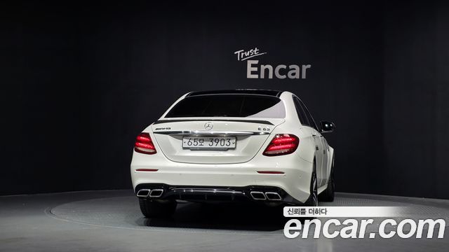 Mercedes-Benz E-Class E63 AMG 4MATIC+ — пробег 109 759 км — фото 4 из 5