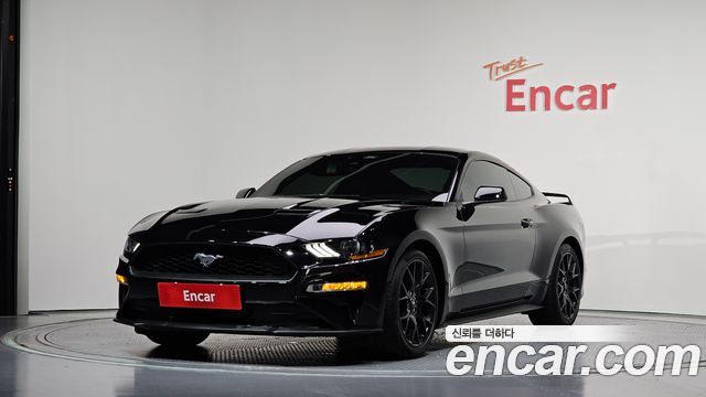 Ford Mustang Coupe — пробег 44 460 км — фото 1 из 5