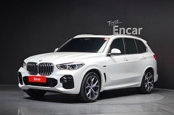BMW X5 xDrive 45e M Sport — пробег 49 813 км — фото 1 из 5