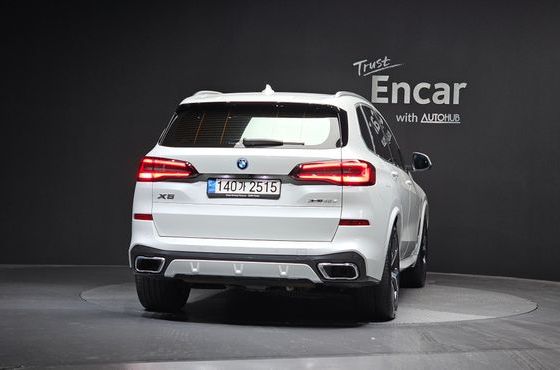 BMW X5 xDrive 45e M Sport — пробег 49 813 км — фото 4 из 5