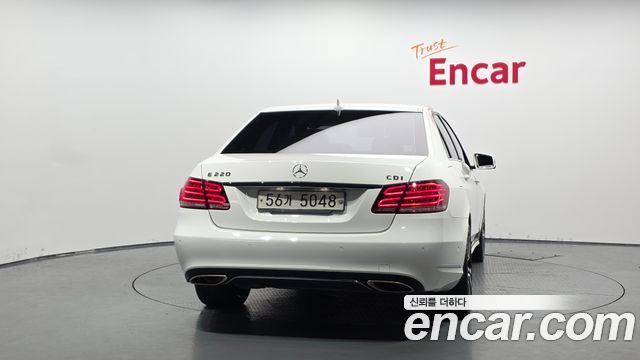 Mercedes-Benz E-Class из Кореи Encar