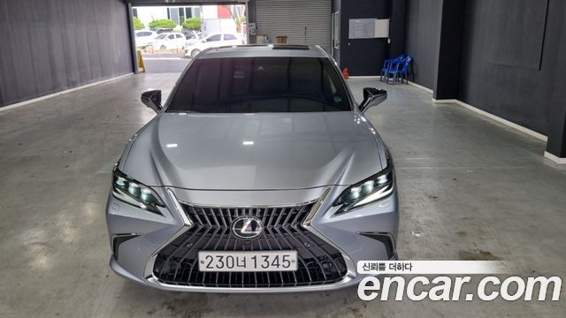 Lexus ES Executive — пробег 45 266 км — фото 1 из 5
