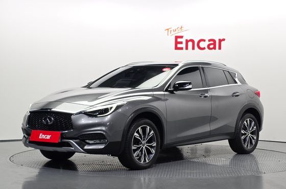 Infiniti QX30 2.0 Essential AWD — пробег 81 145 км — фото 1 из 5