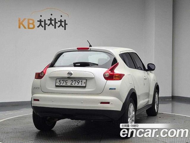 Nissan Juke 1.6 SV F15 — пробег 126 991 км — фото 3 из 5