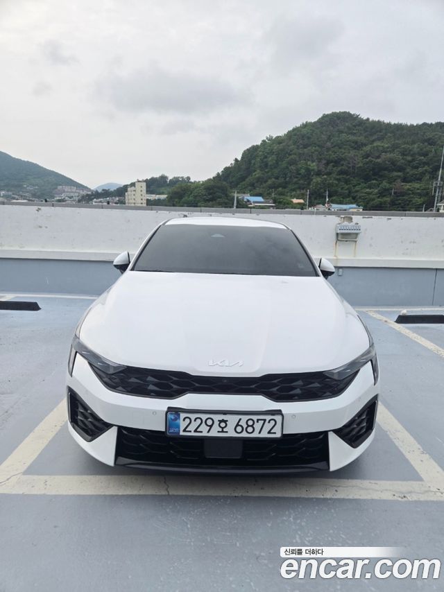 Kia K5 2.0 Signature — пробег 6 300 км — фото 1 из 5