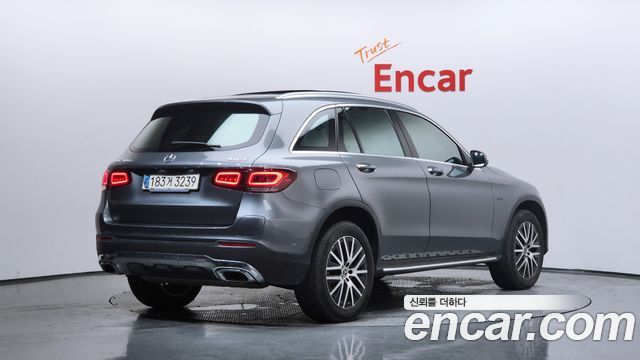 Mercedes-Benz GLC-Class GLC300e 4MATIC — пробег 166 709 км — фото 2 из 5