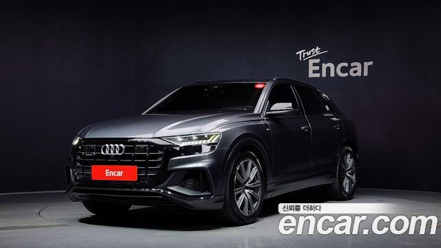 Audi Q8 55 TFSI Quattro Premium — пробег 180 871 км — фото 1 из 5
