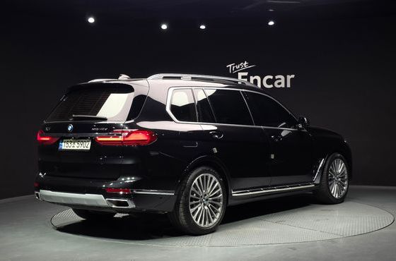 BMW X7 xDrive 40d Design Pure Excellence 7-Seater — пробег 209 548 км — фото 2 из 5
