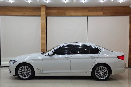 BMW 5-Series 530i Luxury Plus — пробег 103 239 км — фото 5 из 5