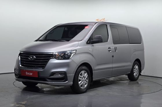 Hyundai Starex Van 5-Seater Modern — пробег 246 063 км — фото 1 из 5