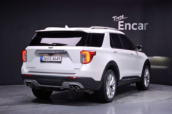 Ford Explorer 3.0 Platinum 4WD — пробег 46 427 км — фото 2 из 5