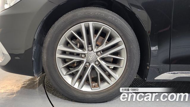 Hyundai Grandeur из Кореи Encar