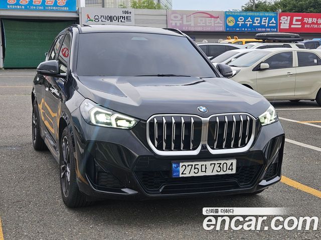 BMW X1 xDrive 20i M Sport — пробег 27 420 км — фото 2 из 5
