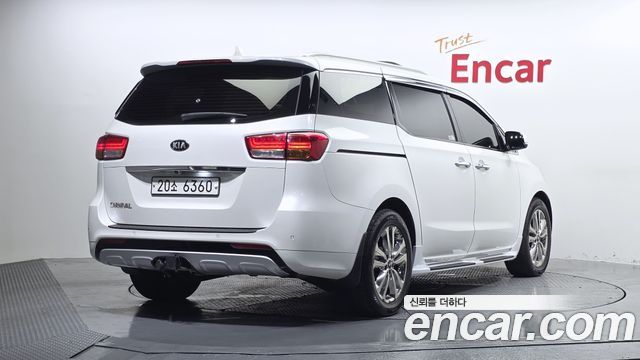 Kia Carnival из Кореи Encar