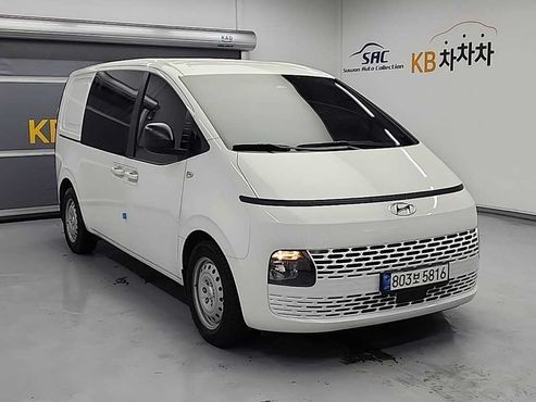 Hyundai Staria Cargo 5-Seater Smart — пробег 39 792 км — фото 4 из 5