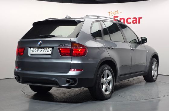 BMW X5 xDrive 35i — пробег 180 360 км — фото 2 из 5