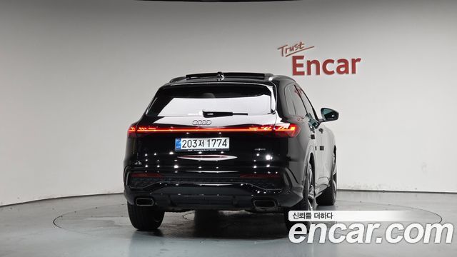 Audi Q5 45 TFSI Quattro S line — пробег 7 985 км — фото 4 из 5