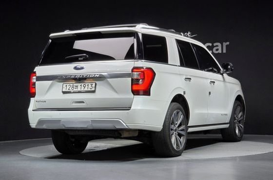 Ford Expedition Platinum 4WD 8Seater — пробег 237 194 км — фото 2 из 5