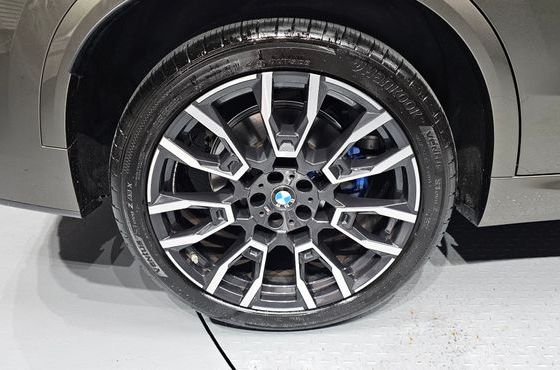 BMW X5 xDrive 40i M Sport — пробег 12 886 км — фото 5 из 5