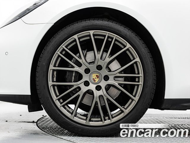 Porsche Panamera 2.9 AWD Platinum Edition — пробег 20 970 км — фото 5 из 5