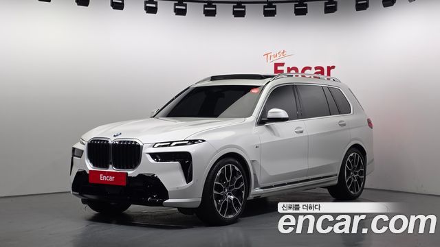 BMW X7 xDrive 40i M Sport 7STR — пробег 7 182 км — фото 1 из 5