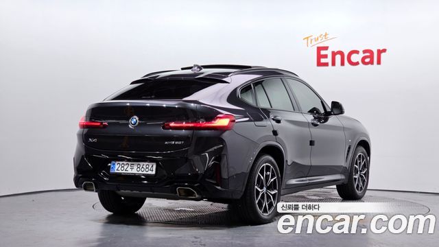 BMW X4 xDrive20i M Sport — пробег 45 009 км — фото 2 из 5