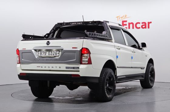 Ssangyong KORANDO 2.2 EXTREME 4WD — пробег 127 711 км — фото 2 из 5
