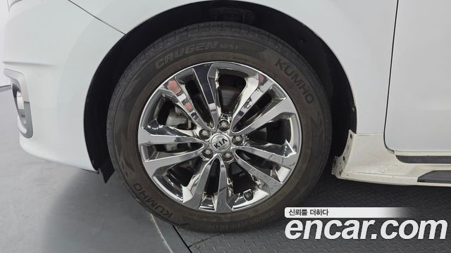Kia Carnival из Кореи Encar