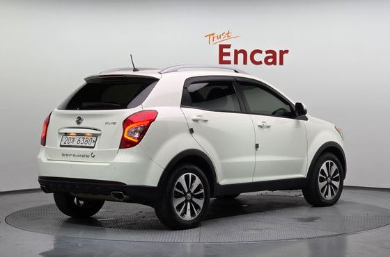 Ssangyong KORANDO 2.0 CVT 2WD Deluxe — пробег 57 046 км — фото 2 из 5