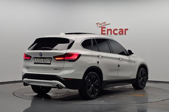 BMW X1 xDrive 18d Advantage — пробег 136 160 км — фото 2 из 5