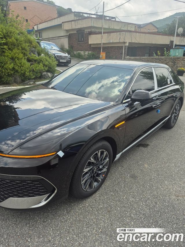 Hyundai Grandeur Premium — пробег 1 000 км — фото 2 из 5