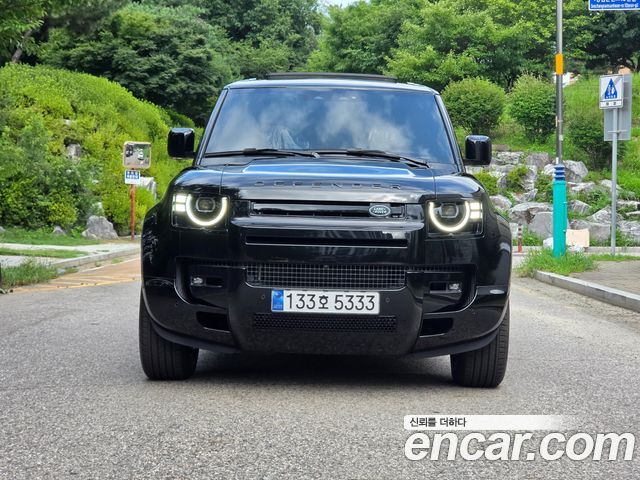 Land Rover Defender 110 D300 HSE — пробег 15 км — фото 3 из 5