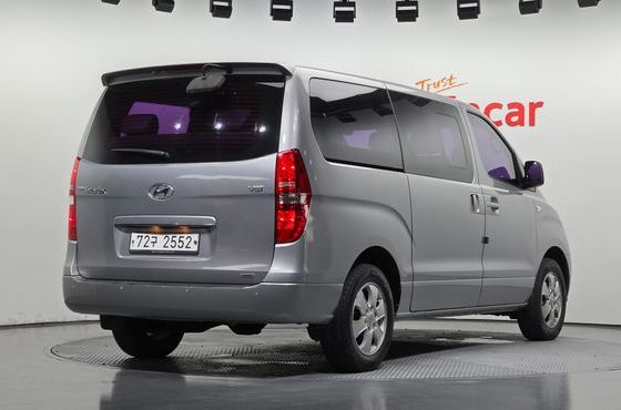 Hyundai Starex 4WD 12-Seater Wagon CVX Luxury — пробег 114 328 км — фото 2 из 5