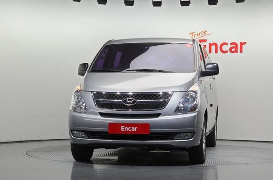 Hyundai Starex 4WD 12-Seater Wagon CVX Luxury — пробег 114 328 км — фото 3 из 5