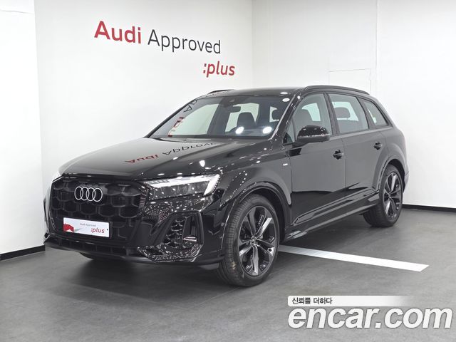 Audi Q7 55 TFSI Quattro Premium — пробег 943 км — фото 1 из 5