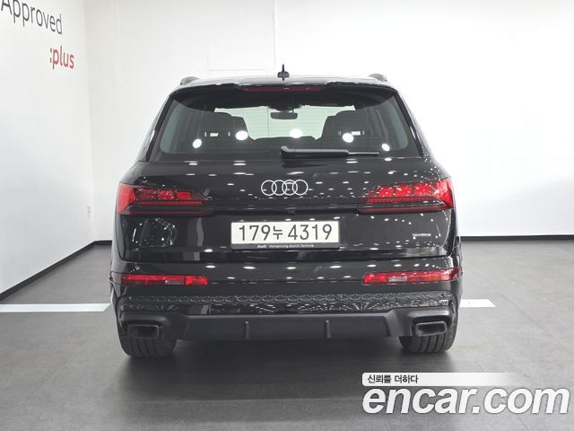 Audi Q7 55 TFSI Quattro Premium — пробег 943 км — фото 4 из 5