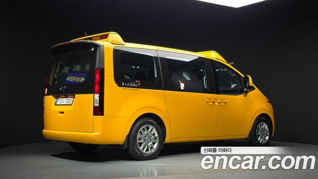 Hyundai Staria из Кореи Encar