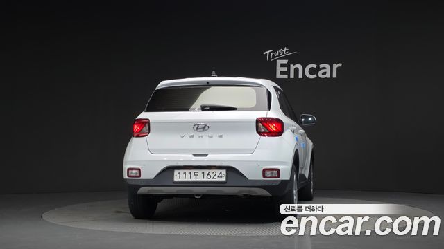 Hyundai Venue из Кореи Encar