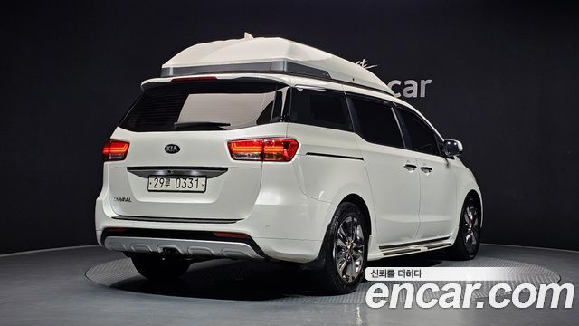 Kia Carnival из Кореи Encar