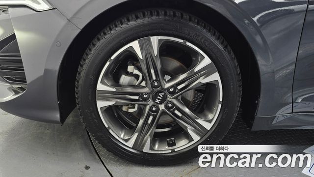 Kia K5 2.0 Signature — пробег 32 900 км — фото 5 из 5