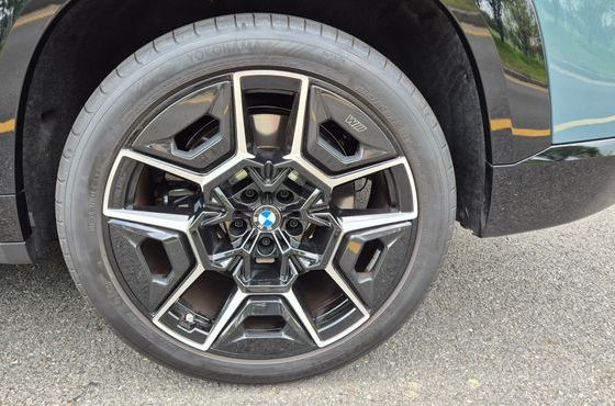 BMW XM 4.4 Lable — пробег 5 750 км — фото 5 из 5
