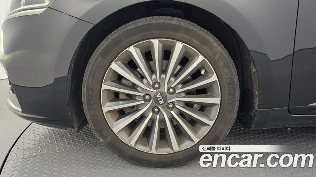 Kia K7 из Кореи Encar