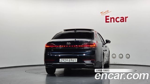 Kia K7 из Кореи Encar