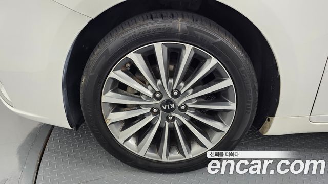 Kia K7 из Кореи Encar