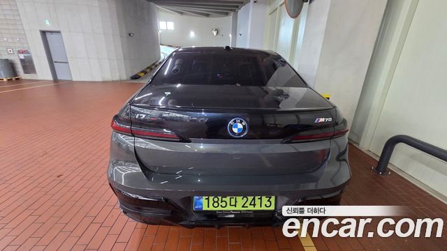 BMW i7 из Кореи Encar