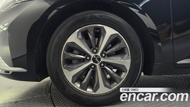 Kia K8 из Кореи Encar